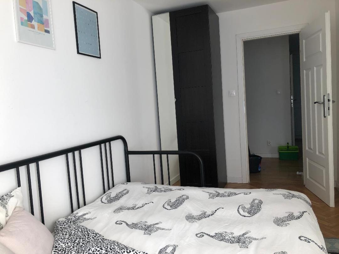 Comfortable And Cosy Apartment 3 Beds-City Center Varsovie Extérieur photo
